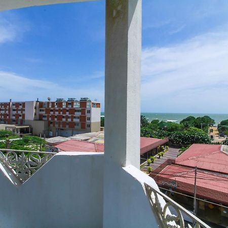 The Kings Bay Hotel Ettukala 外观 照片