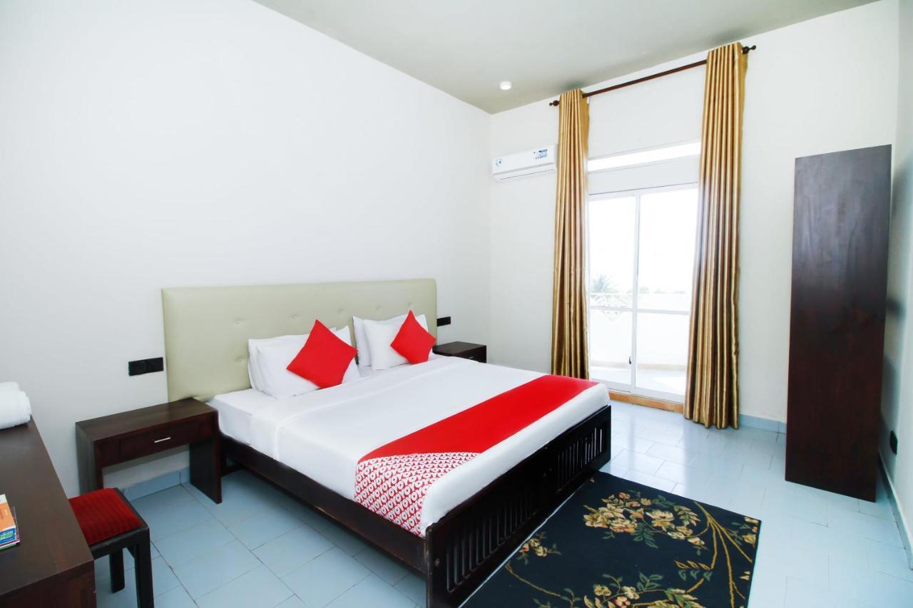 The Kings Bay Hotel Ettukala 外观 照片